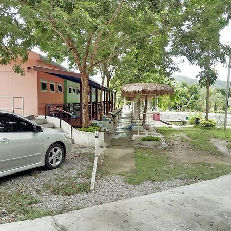 Phloenlom Chomdao Hotel Ban Kha Exterior photo