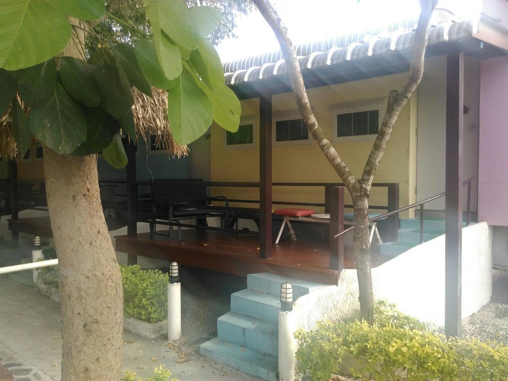Phloenlom Chomdao Hotel Ban Kha Exterior photo